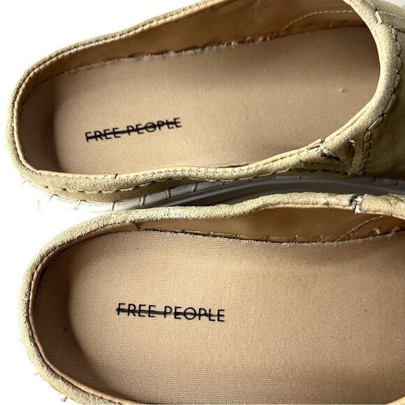 Free‎ People Juno Slip On Sport Sneakers Cafe Tan Suede and White Size NIB - Picture 3 of 8